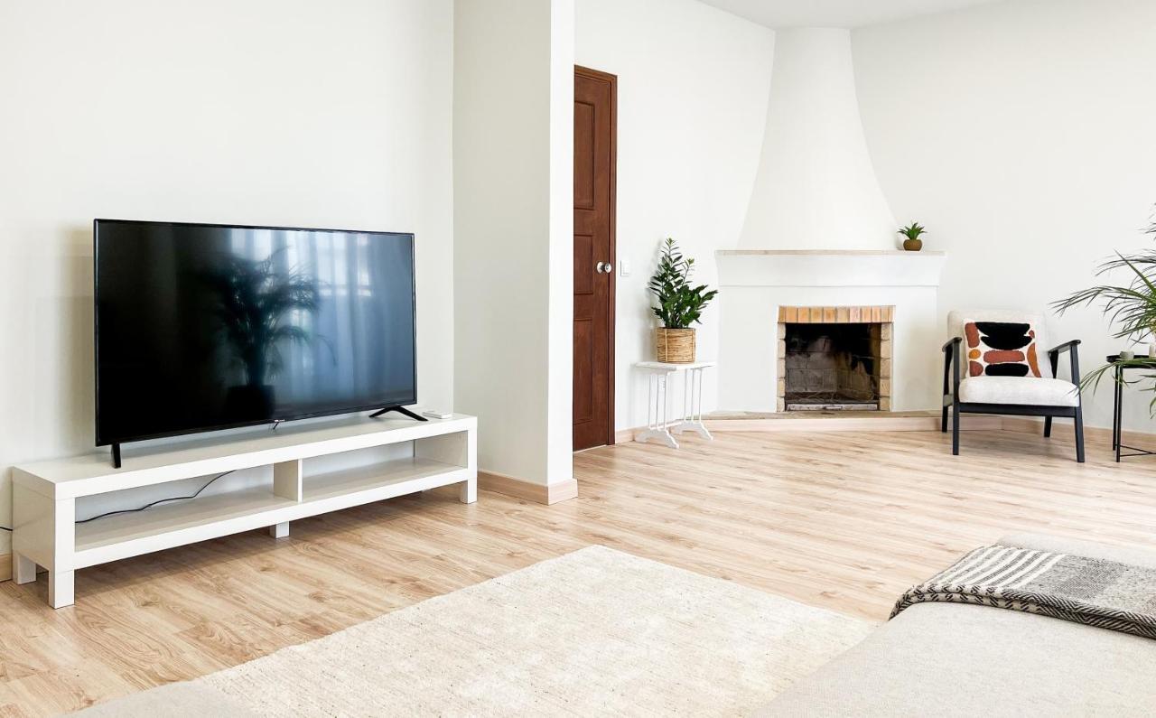 Loule Sunny Retreat By Lovelystay Luaran gambar