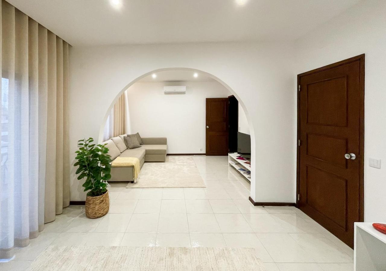 Loule Sunny Retreat By Lovelystay Luaran gambar